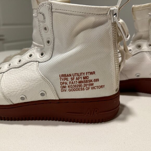 SF Air Force 1 Mid 'Red Ivory' Nike - Picture 6 of 10